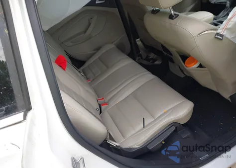 2017 Ford Escape Titanium из США, поврежденный, VIN 1FMCU9JD7HUB96963